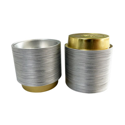 Les commandes personnalisées sont acceptées pour les petits plateaux de cuisson et les tasses en feuille d'aluminium recouvertes de couleur