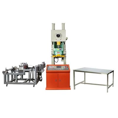 Machine à perforer à double voie pour les produits destinés à l'entreposage de conteneurs en feuille d'aluminium