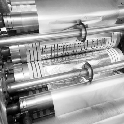Machine de pliage automatique de papier à feuille de papier parfaite pour diverses applications