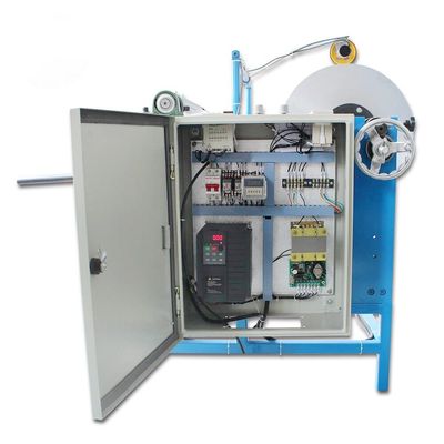 L'emballage alimentaire rendu abordable avec une machine électrique de fabrication de rouleaux en papier d'aluminium