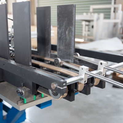 Machine automatique à lame de scie de 14 kW pour emballage Type de boîtier Fabriqué par un professionnel