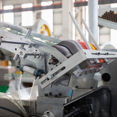 20 m3/h Consommation d'air Machine automatique d'emballage et de cartonnage de rouleaux en feuille d'aluminium