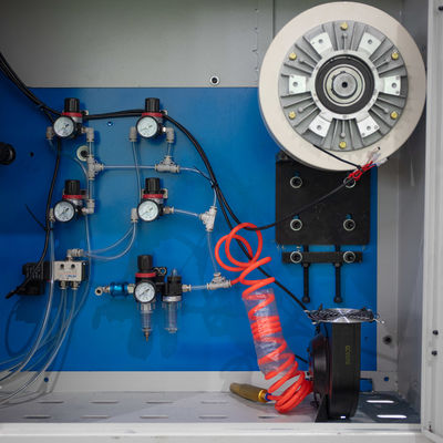 Machine de remontage de rouleaux en papier d'aluminium à grande rouleau