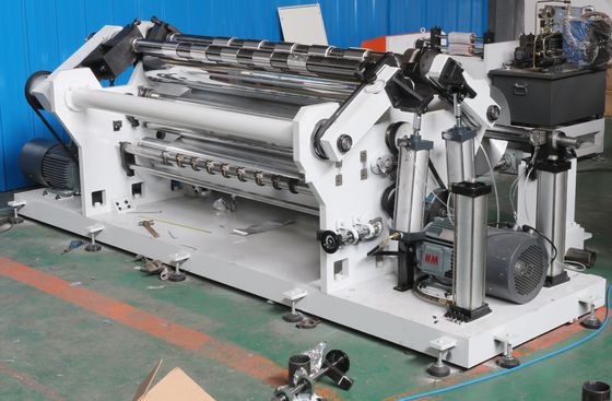 Produits alimentaires 3700 * 1800 * 1500mm Machine automatique de découpe et de remontage de feuille d'aluminium